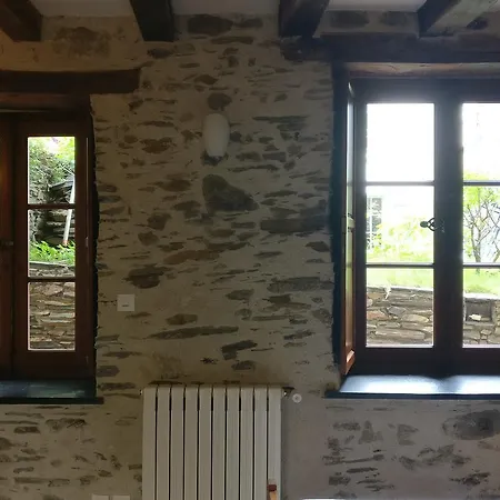 Le Clos De La Bouteille * Angers