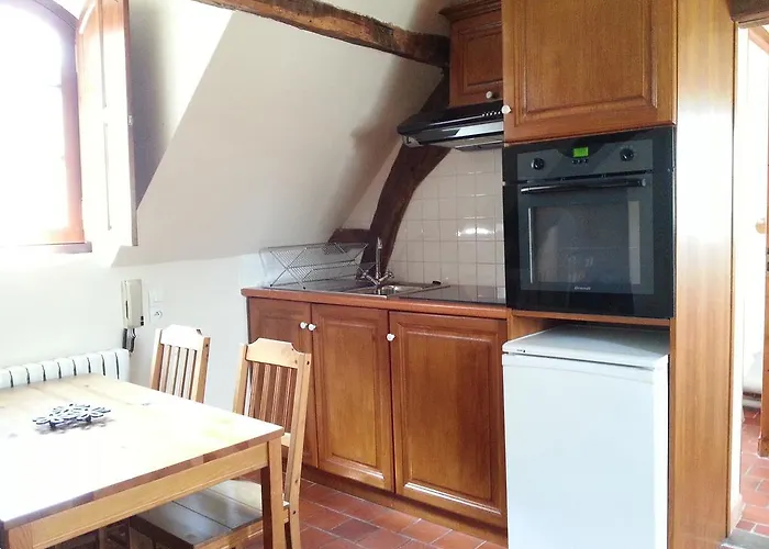 Le Clos De La Bouteille Apartment