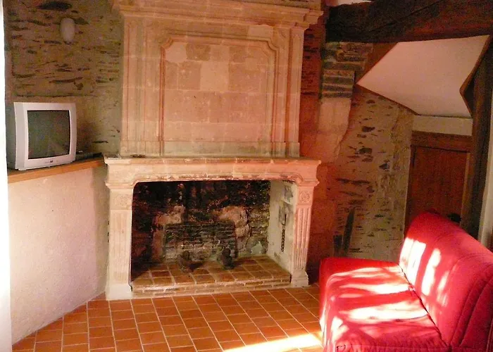 Le Clos De La Bouteille Apartment *